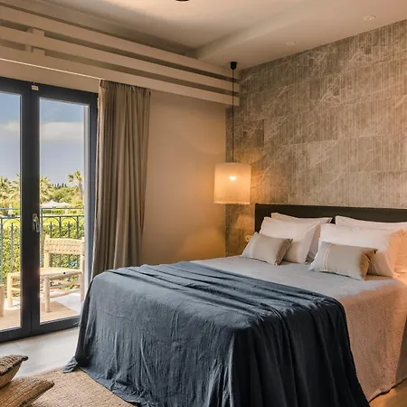 Avithos Hotel