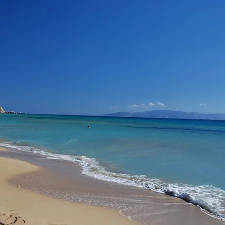 Hotel Avithos 4*