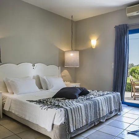 Avithos Hotel