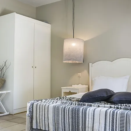 Avithos Hotel