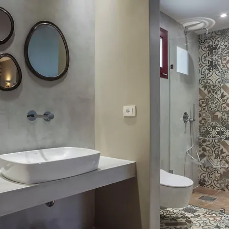 Otel Avithos 4*