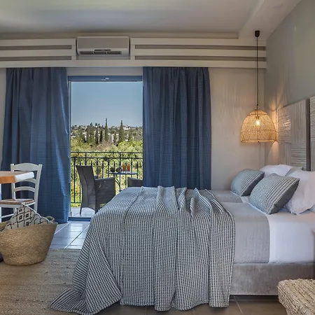 Avithos Hotell