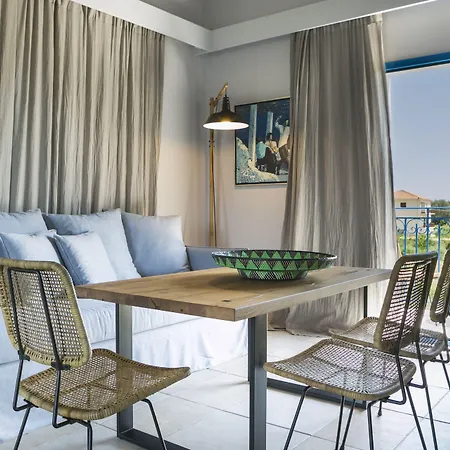 Otel Avithos