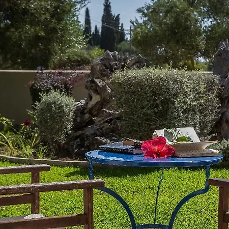 Avithos מלון 4*
