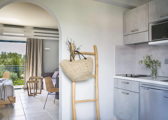 Avithos Hotell Livathos (Kefalonia)